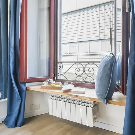 Easylife - - Balbo 10 - Bocconi Lägenhet